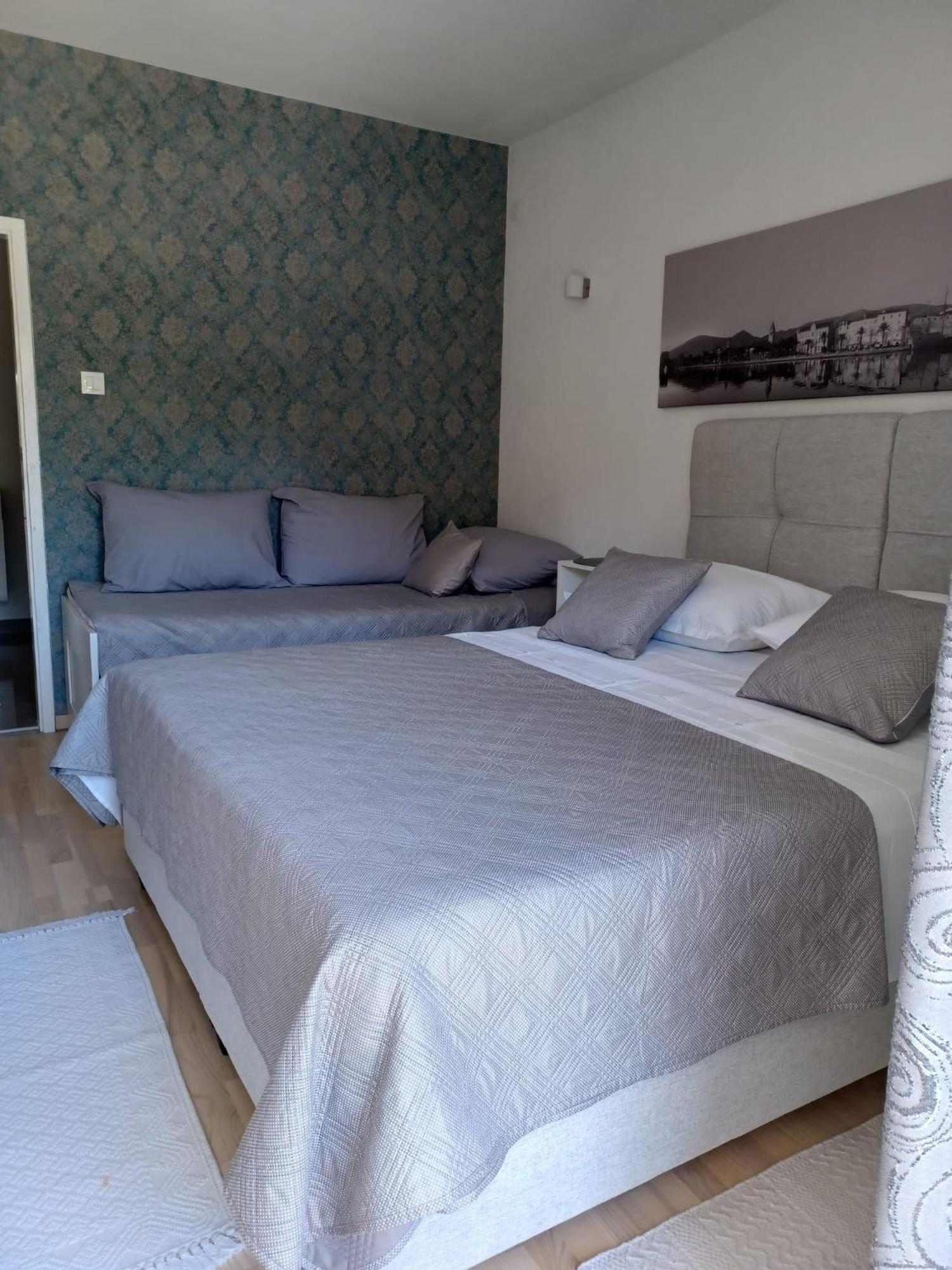 Studio Apartman Marija トロギール エクステリア 写真
